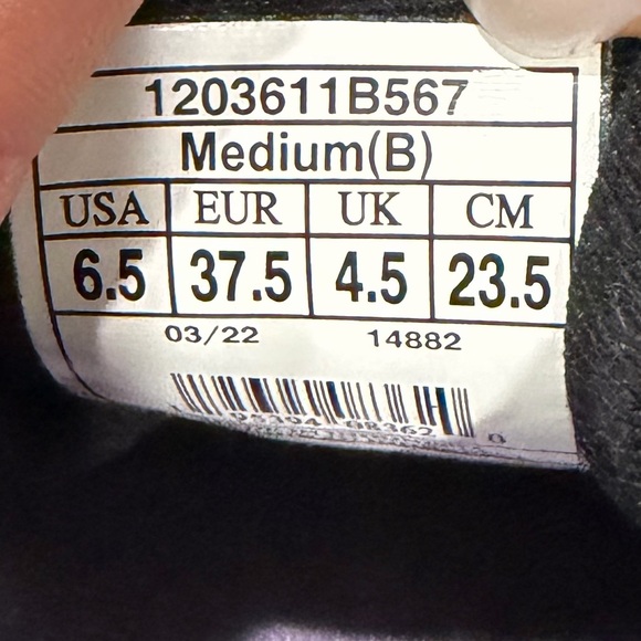 Brooks Women's Revel 5 purple leopard print size 6.5 (US) - Picture 9 of 11